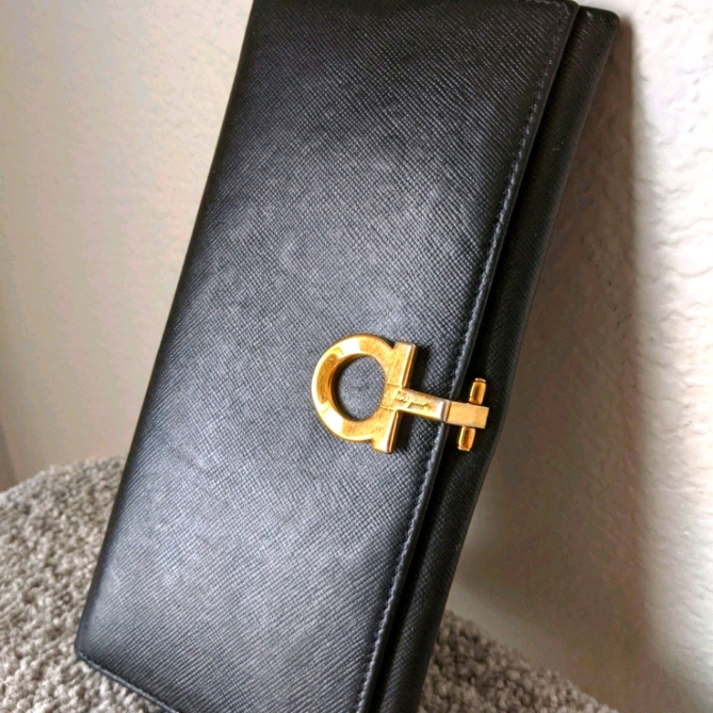 Vintage Salvatore Ferrigamo Leather Ganici Wallet